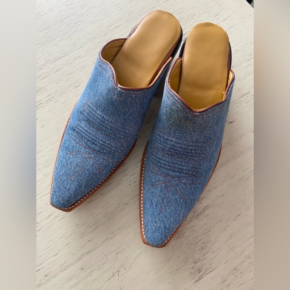 NWOT BACK AT THE RANCH
Denim Mule - Picture 2 of 5